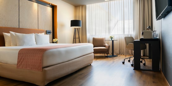 NH Collection Mexico City Airport T2